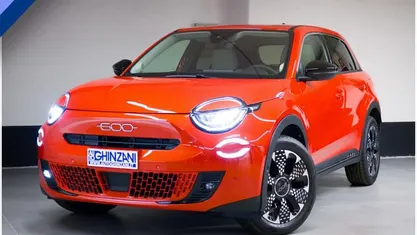 Nuova 2025 Fiat 600E La Prima SUV | 25.250 € (Buon prezzo)