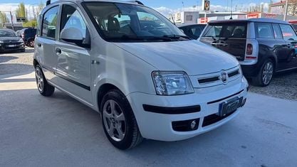 Usata Fiat Panda Dynamic 69 CV (50 kW) 2012 Bianco Utilitaria