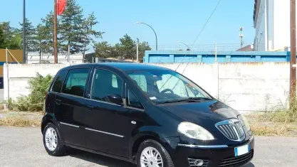 Usata Lancia Musa 77 CV (56 kW) 2009 Nero Monovolume