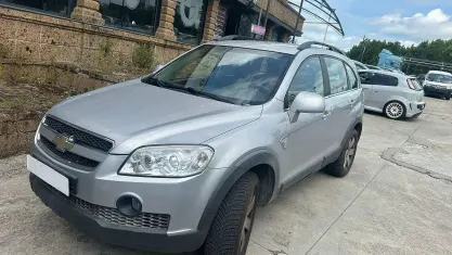Usata Chevrolet Captiva 125 CV (91 kW) 2008 Grigio SUV