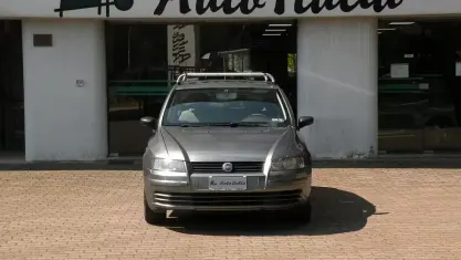 Usata Fiat Stilo 80 CV (58 kW) 2004 Grigio Berlina