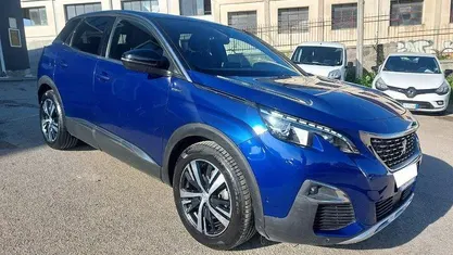 Usata Peugeot 3008 GT-line 130 CV (95 kW) 2020 Blu SUV