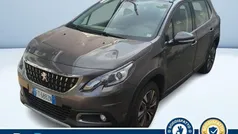 Grigio Usata 2019 Peugeot 2008 Style SUV | 13.300 € (Buon prezzo)