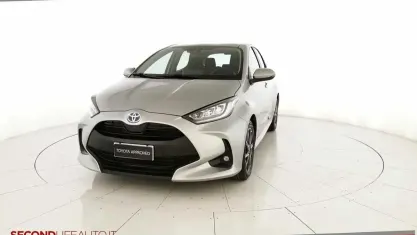 Usata Toyota Yaris Trend 116 CV (85 kW) 2023 Argento Utilitaria