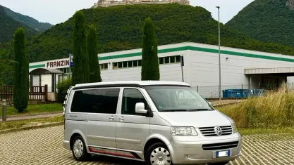 Usata VW Multivan 174 CV (127 kW) 2005 Argento Monovolume