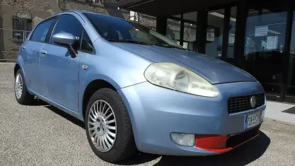 Usata Fiat Grande Punto Dynamic 64 CV (47 kW) 2006 Utilitaria