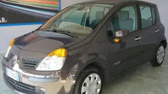Nero Usata 2005 Renault Modus Dynamique Monovolume | 3200 € (Buon prezzo)