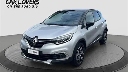 Usata Renault Captur Intens 110 CV (80 kW) 2017 Grigio chiaro SUV
