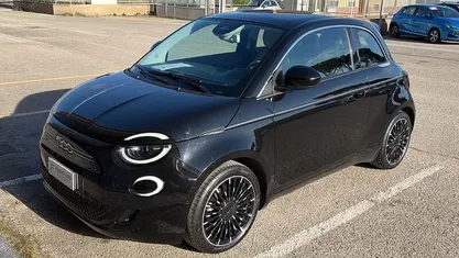 Usata Fiat 500e La Prima 42 kW (58 CV) 2022 Berlina