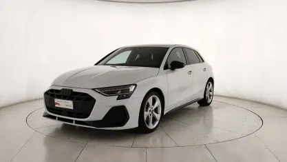 Begagnad Audi A3 S-Line 150 HK (110 kW) 2025 Vit Sedan