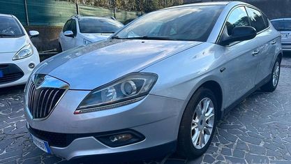 Usata Lancia Delta Gold 120 CV (88 kW) 2011 Grigio Utilitaria