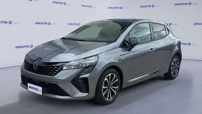 Grigio Usata 2024 Renault Clio V Techno Due volumi | 16.890 € (Buon prezzo)