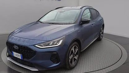Usata Ford Focus Active 125 CV (91 kW) 2022 Blu metallizzato SUV