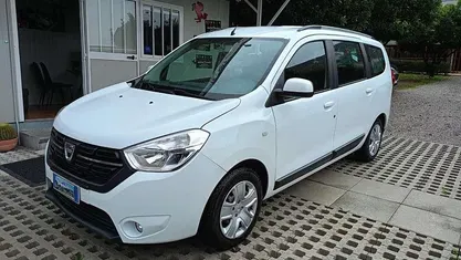 Bianco Usata 2018 Dacia Lodgy Stepway Monovolume | 10.499 € (Buon prezzo)