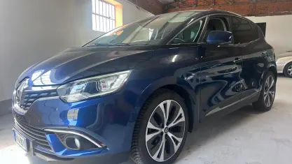 Usata Renault Scénic III 110 CV (80 kW) 2017 Bluazzurro Monovolume