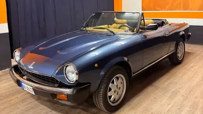 Usata Fiat 124 Spider 105 CV (77 kW) 1985 Bluazzurro Cabrio