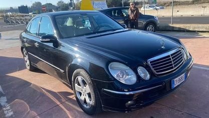 Usata Mercedes E280 Avantgarde 177 CV (130 kW) 2005 Nero Berlina