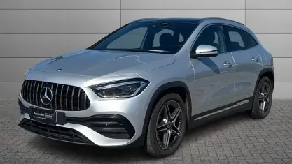 Usata Mercedes GLA200 Premium 150 CV (110 kW) 2023 Grigio SUV