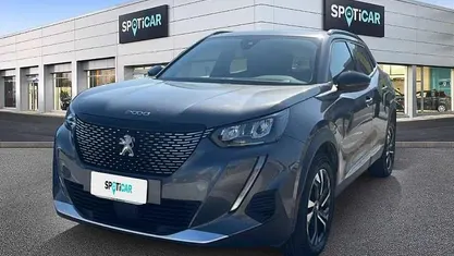 Usata Peugeot 2008 Allure 110 CV (80 kW) 2022 SUV
