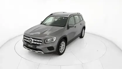 Usata Mercedes GLB200 Business 150 CV (110 kW) 2021 Grigio SUV