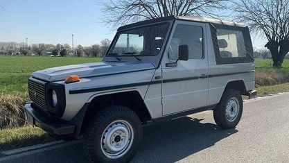 Usata Mercedes G300 88 CV (64 kW) 1986 Grigio SUV
