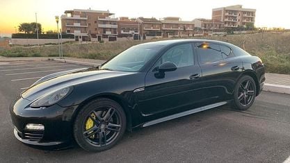 Usata Porsche Panamera 400 CV (294 kW) 2012 Nero Utilitaria