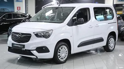 Begagnad Opel Combo Edition+ 102 HK (75 kW) 2022 Vit Minibuss