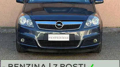 Usata Opel Zafira 140 CV (102 kW) 2007 Monovolume