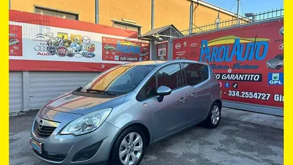 Usata Opel Meriva Cosmo 95 CV (69 kW) 2011 Grigio Monovolume