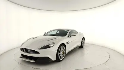 Usata Aston Martin Vanquish 604 CV (444 kW) 2017 Bianco Coupé