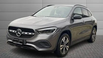 Usata Mercedes GLA200 150 CV (110 kW) 2022 Gray SUV