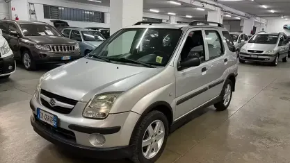 Usata Suzuki Ignis 69 CV (50 kW) 2004 Grigio Utilitaria