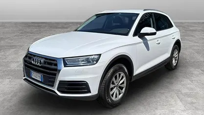 Begagnad Audi Q5 Business 163 HK (119 kW) 2018 Vit SUV