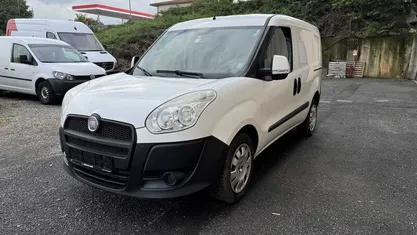 Usata Fiat Doblò 120 CV (88 kW) 2011 Monovolume