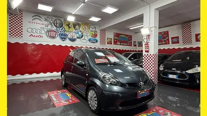 Usata Toyota Aygo Connect Style 68 CV (50 kW) 2011 Grigio Utilitaria