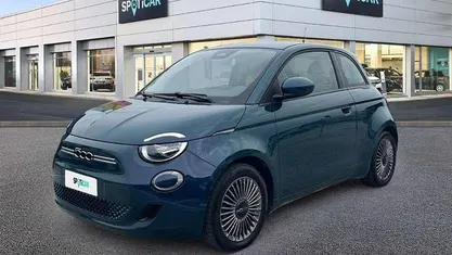 Usata Fiat 500e Icon 42 kW (58 CV) 2021 Blu/verde Berlina