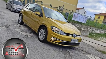 Usata VW Golf VII Business 116 CV (85 kW) 2018 Oro Berlina