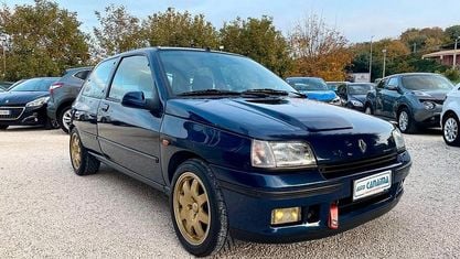 Usata Renault Clio 135 CV (99 kW) 1992 Blu Berlina