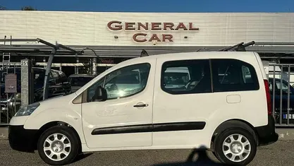 Usata 2010 Peugeot TePee Furgone | 4000 € (Buon prezzo)