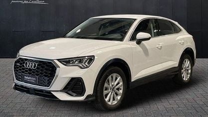 Begagnad Audi Q3 Sportback Business 193 HK (141 kW) 2024 Vit SUV