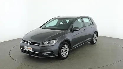 Grigio Usata 2018 VW Golf VII Business Tre volumi | 13.999 € (Buon prezzo)