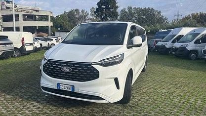 Neu Ford Tourneo Active 150 PS (110 kW) 2025 Weiß Van / Kleinbus