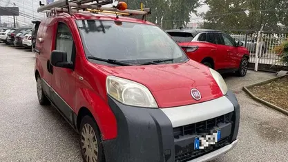 Rosso Usata 2016 Fiat Fiorino Monovolume | 5900 € (Buon prezzo)