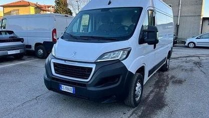 Gebraucht Peugeot Boxer S 140 PS (102 kW) 2021 Weiß Van