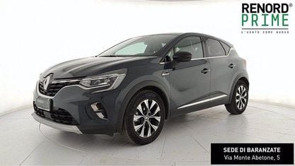Käytetty Renault Captur Techno 143 HP (105 kW) 2023 Sininen Katumaasturi