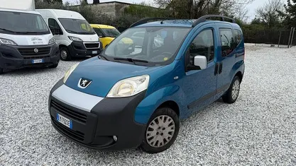 Usata Peugeot Bipper Outdoor 75 CV (55 kW) 2012 Blu Monovolume