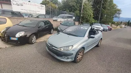 Usata Peugeot 206 CC 109 CV (80 kW) 2001 Bluazzurro Cabrio