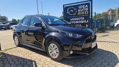 Second-hand Toyota Yaris Hybrid Business Edition 92 CP (67 kW) 2021 Negru Berlinǎ