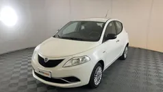 Bianco Usata 2017 Lancia Ypsilon Silver Due volumi | 8199 € (Buon prezzo)