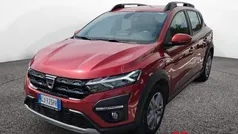 Rosso Usata 2022 Dacia Sandero Comfort Due volumi | 13.700 € (Buon prezzo)